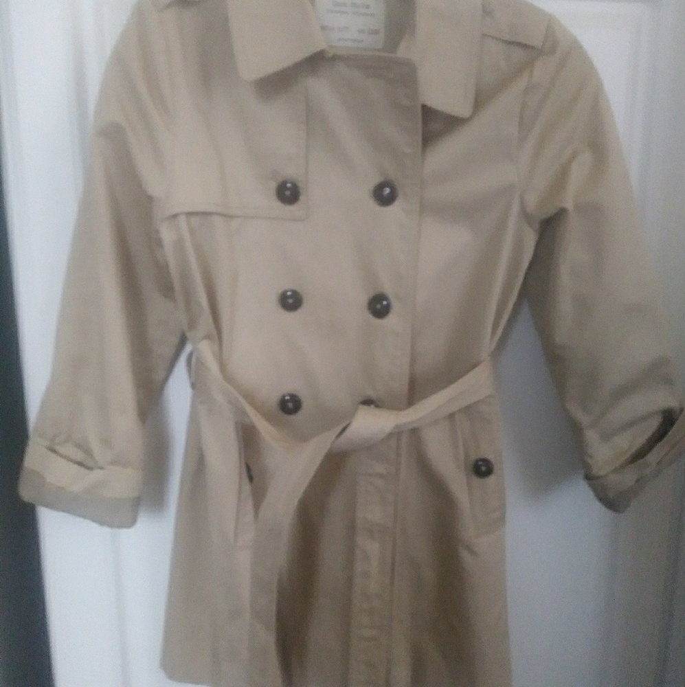 Excellent Condition Girls Size 7/8 Trenchcoat